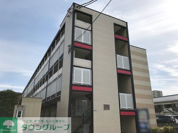 レオパレスYUTAKAの物件外観写真